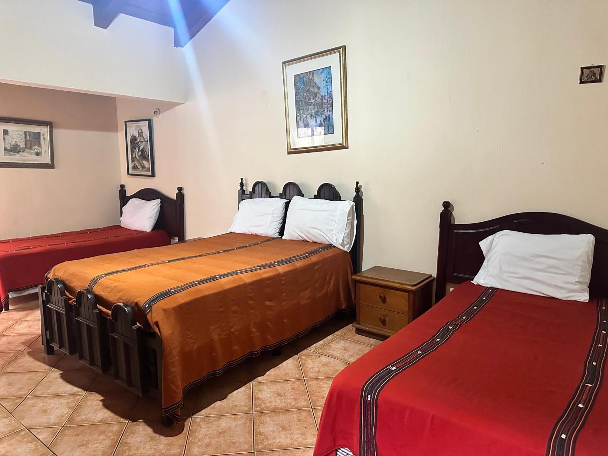 Don Valentino Hotel Antigua ภายนอก รูปภาพ