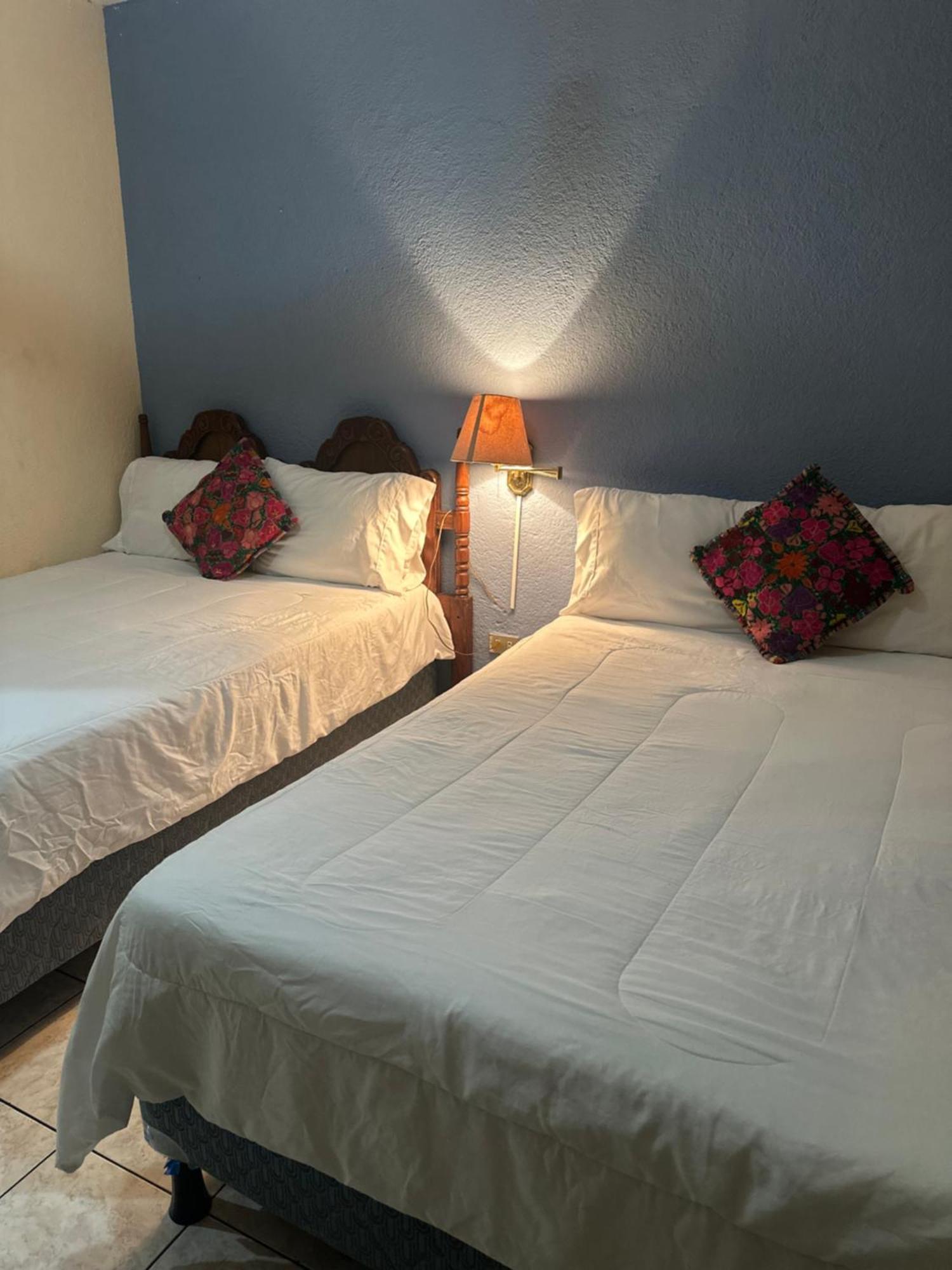 Don Valentino Hotel Antigua ภายนอก รูปภาพ