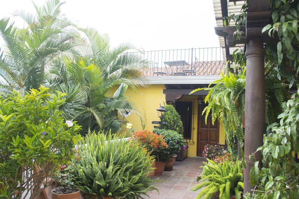 Don Valentino Hotel Antigua ภายนอก รูปภาพ